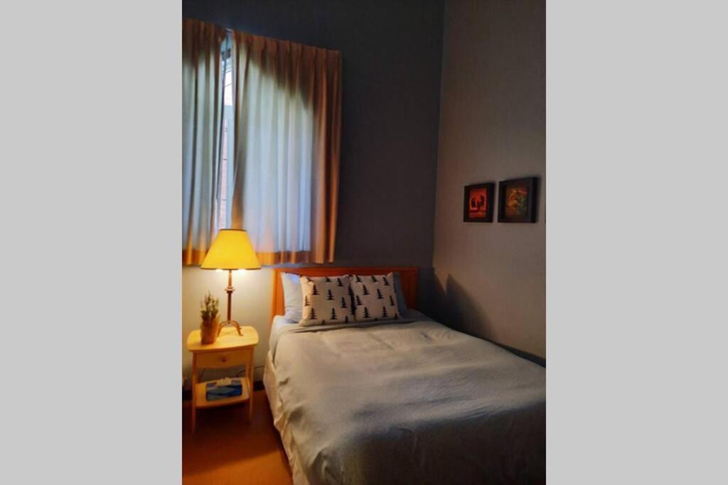 Holiday home Delightful Chalet 2bd 2ba Pool Hot Tub Bbq Private Entry Park Pass